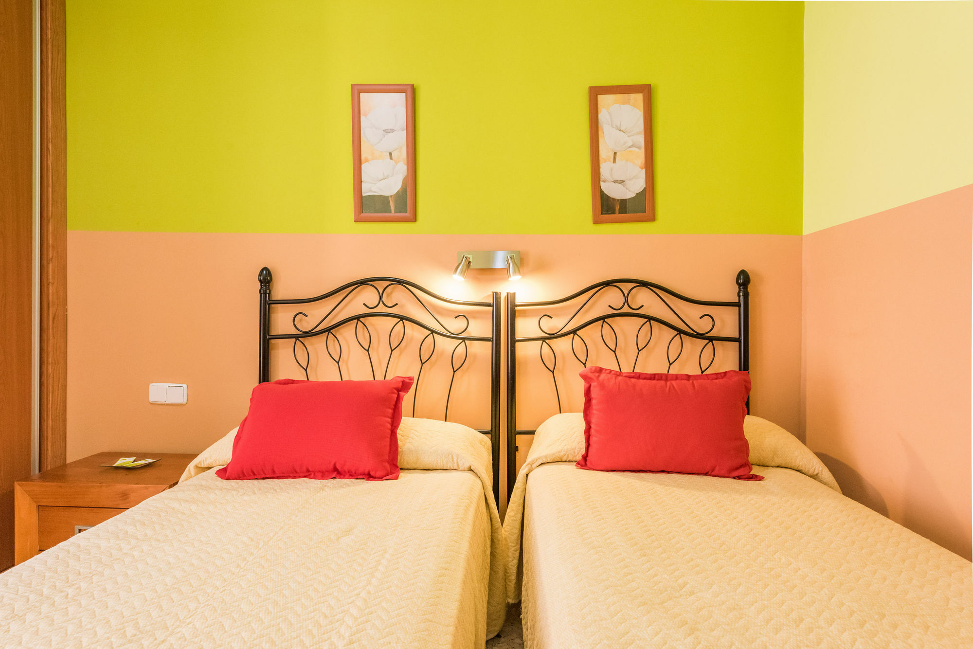 Hostal Arkanta Arganda Del Rey Exteriér fotografie