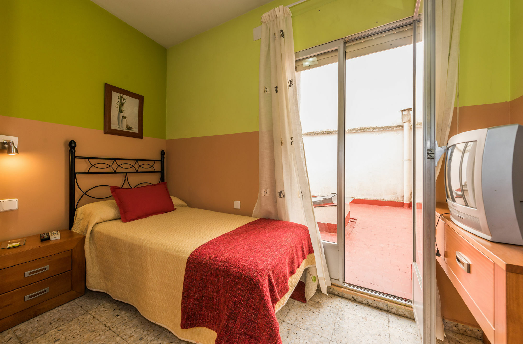 Hostal Arkanta Arganda Del Rey Exteriér fotografie