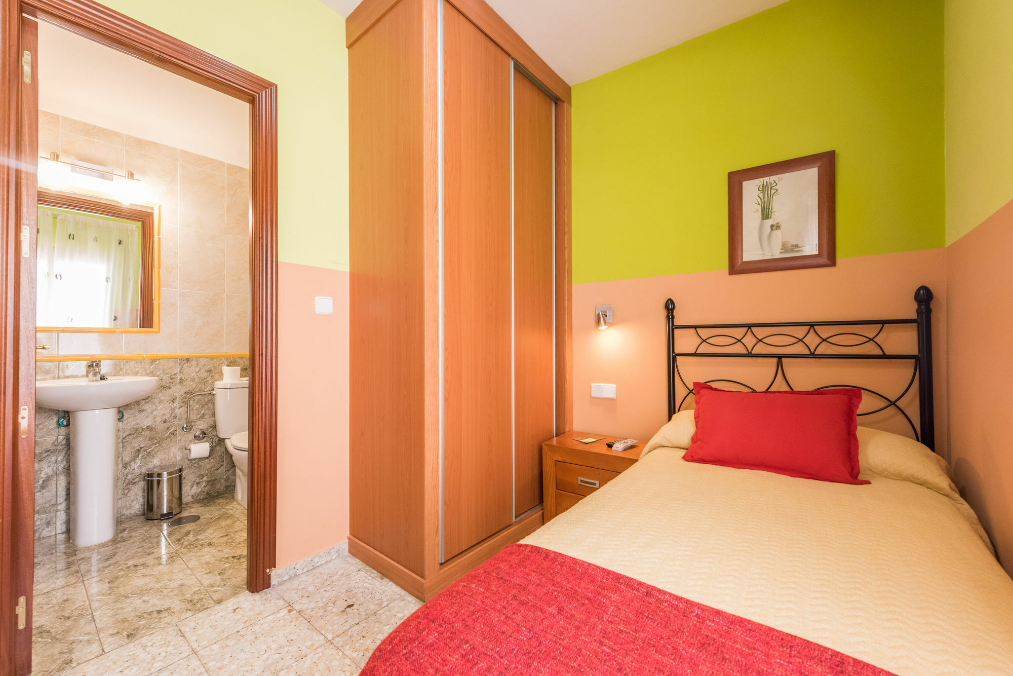 Hostal Arkanta Arganda Del Rey Exteriér fotografie